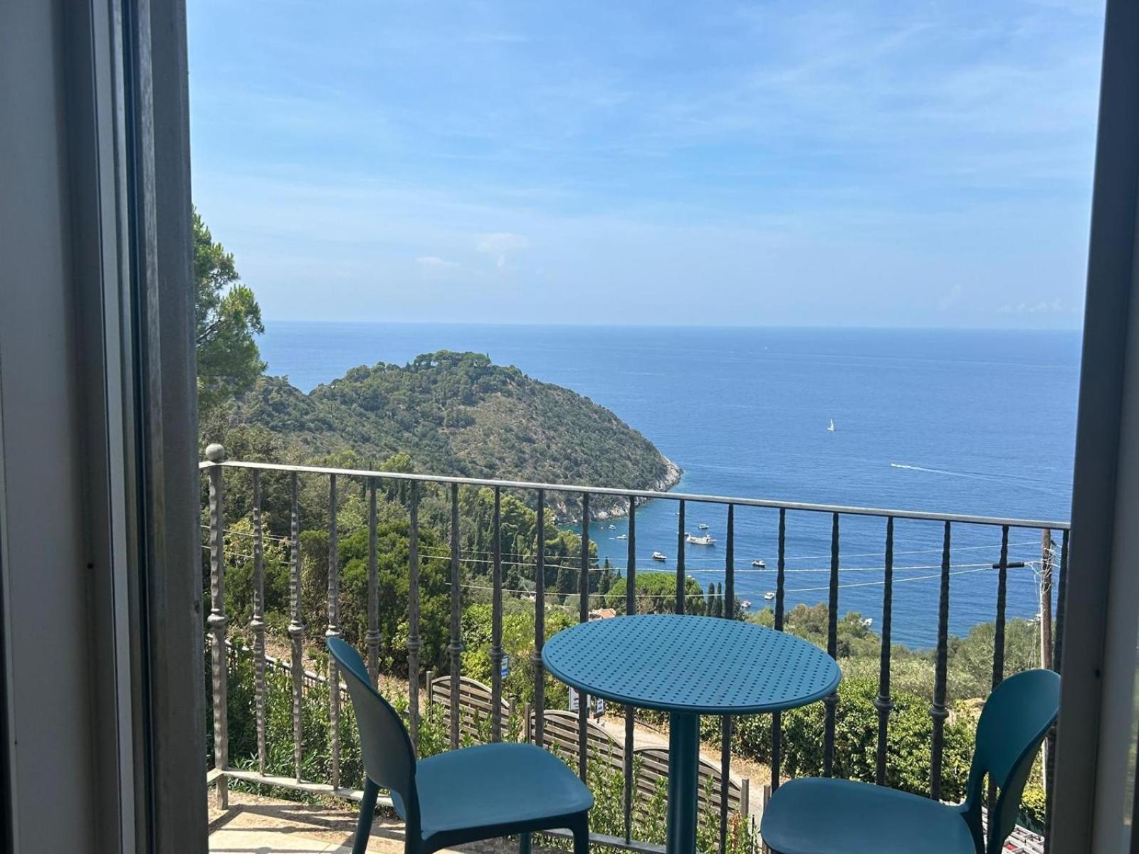 Villa Velta Sea Sunset Porto Santo Stefano  Buitenkant foto